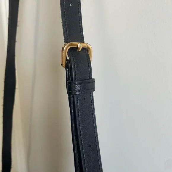 Marc Jacobs Black Crossbody Bag with Gold Hardware - Picture 11 of 12